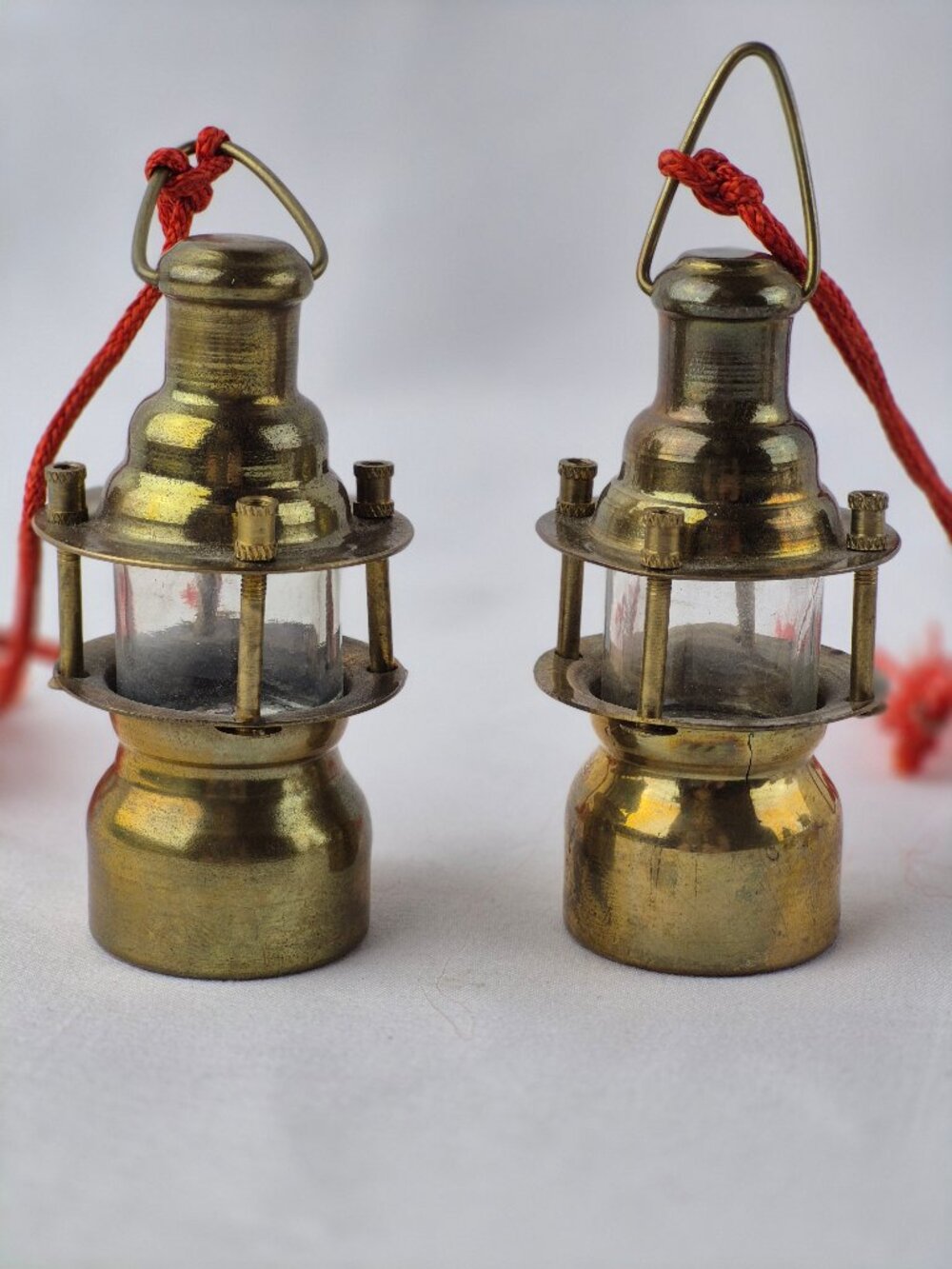 Vintage House of Lloyd Brass Coach Lamp Ornaments Set of 4 - Picture 5 of 15